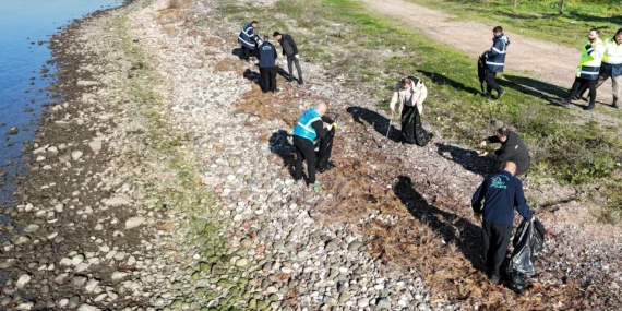 Kocaeli’de ‘Mavi Takım’dan kıyılara nefes!