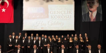 Kocaeli İzmit'te THM Gençlik Korosu’ndan muhteşem konser