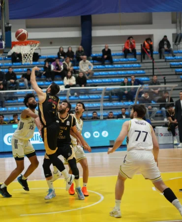 Konya potada ikinci yarıya galibiyetle başladı