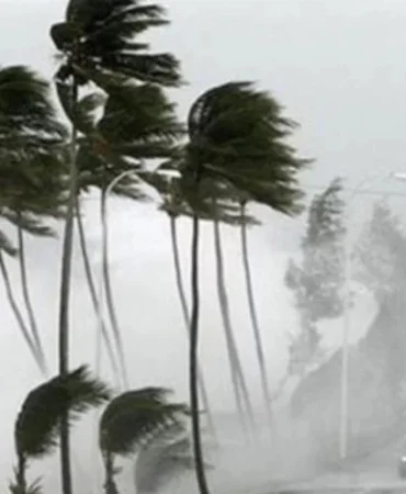 Kuvvetli yağış ve fırtına uyarısı! Ege ve Karadeniz'de hava şiddetlenecek
