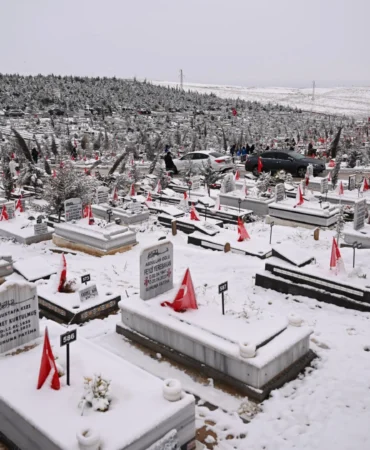 Malatya Büyükşehir acılı günlerde de vatandaşın yanında