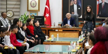 Malatya'da küçük kalplerden Başkan Er'e anlamlı ziyaret