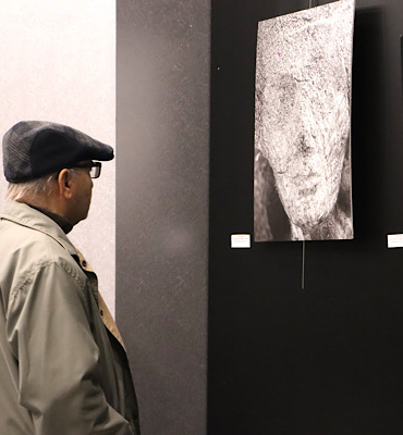 Maltepe’de disiplinlerarası sanat sergisi açıldı