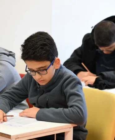 Manisa'da öğrenciler MABEM’in ödüllü sınavında ter döktü