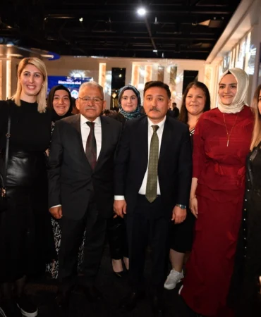 Memduh Büyükkılıç'tan 'öğretmenlere' övgü