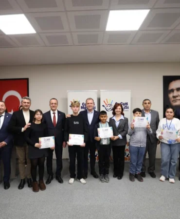 Mersin’de Çocuk Meclisi Son Toplantısını Gerçekleştirdi