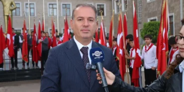 Milli Eğitim İl Müdürü Tosun: ‘Bize değer katan öğretmenlerimizin Öğretmenler Günü’nü kutluyoruz'  - Videolu Haber