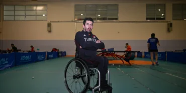 Milli para masa tenisçi Abdullah Öztürk, Avrupa Şampiyonası'nda üç altın madalyanın peşinde