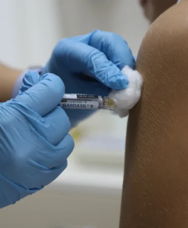 Muğla'da ücretsiz HPV aşılarına devam