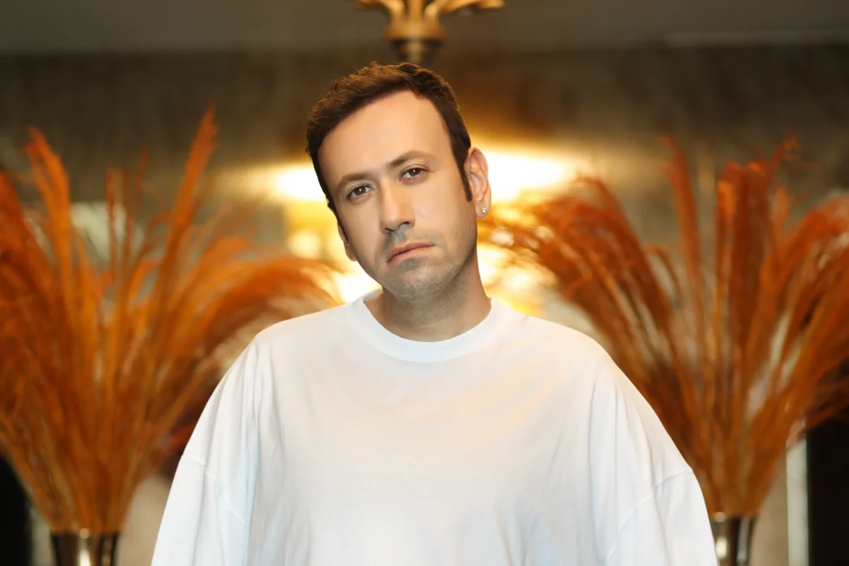 Murat Dalkılıç, Sahne ve Medya Yönetimini Özgür Aras’a Devretti