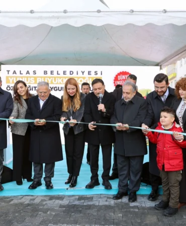 Mustafa Yalçın'a özel övgü