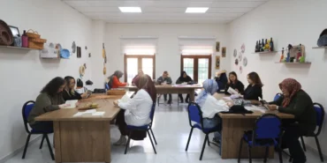 Nevşehir Belediyesi kursiyerlerine kitap okuma etkinlği