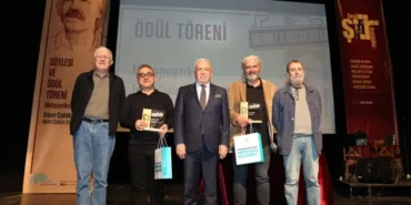 Nilüfer’de şiir eleştirisinin prestij ödülleri sahiplerini buldu
