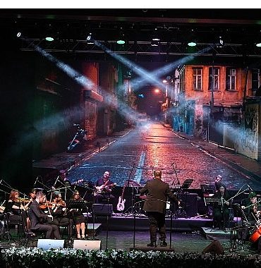 oda-orkestrasindan-unutulmaz-dizi-muzikleri-konseri-hztkTUuD.jpg