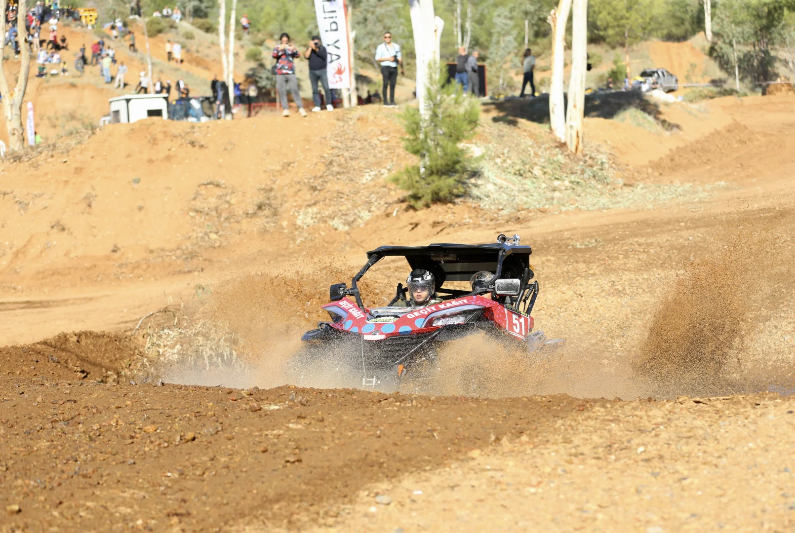 Off-road tutkunları Fethiye'deki şenlikte buluştu