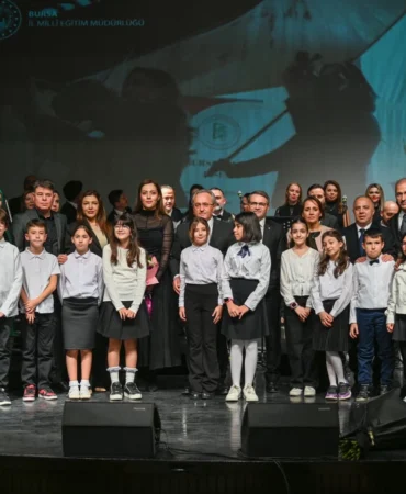 Öğretmenin sesi Bursa'da yankılandı