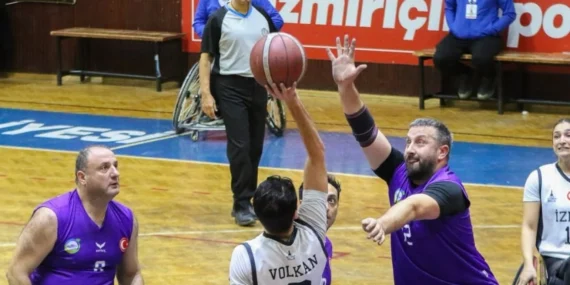 Ordu Büyükşehir, İzmir’i mağlup etti