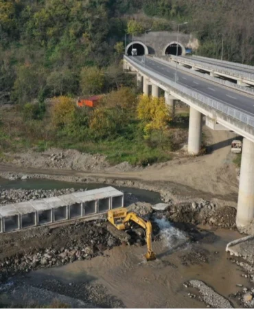 Ordu'da Akçaova Irmağı’na sel önlemi