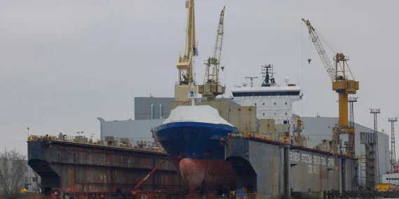 Özata Denizcilik’in yaptığı gemi tamir bakım ve onarım sözleşmesi
