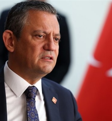 Özel, yeni dönemin ilk MYK toplantısına başkanlık etti