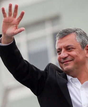 Özgür Özel’den asgari ücret ve emekli maaşı açıklaması: ‘Açlık sınırının altında’