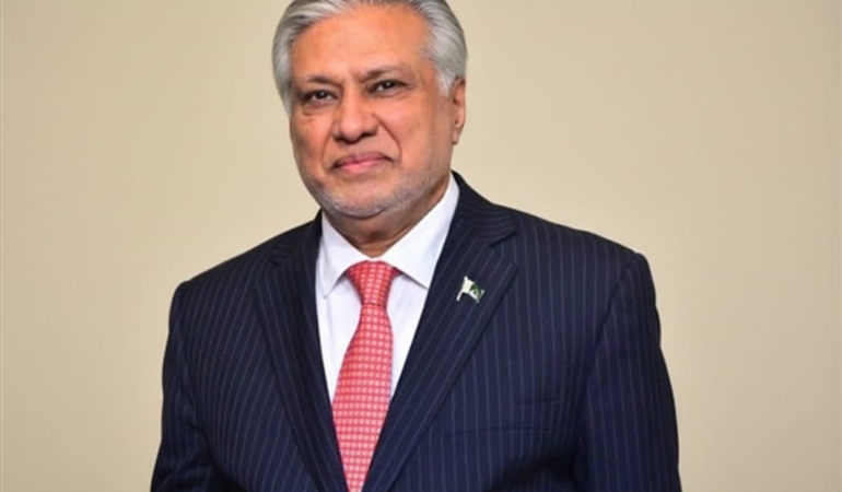 Pakistan Dışişleri Bakanı Dar, Azerbaycanlı mevkidaşı Jabbarov ile görüştü