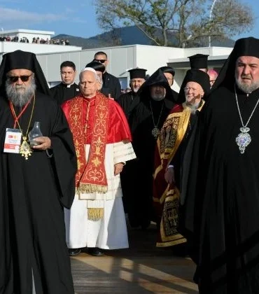 Papa 14. Leo İznik'te... 14 Leo: İznik, Hristiyanları şiddet ve çatışma karşısında birliğe çağırıyor