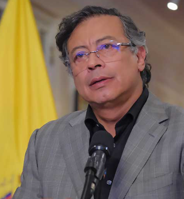 Petro: Diyaloğun yeniden kurulmasının sonuçlarını görmek gerekiyor