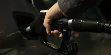 Petrol fiyatlarındaki düşüş akaryakıta yansıyor: Motorine büyük indirim