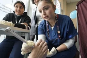 Podoloji Bölümü Öğretim Elemanları ve Öğrencilerinden Dünya Diyabet Günü’nde Tarama Seferberliği