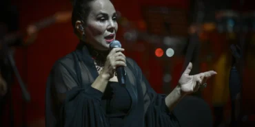 Pop müziğin sevilen ismi Demet Sağıroğlu Başkent'te sahne aldı