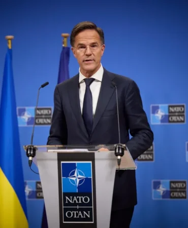 Rutte, Japonya Başbakanı Takaichi ile görüştü