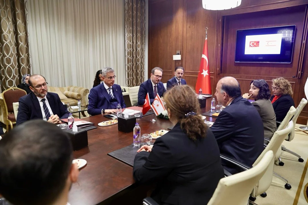 Sağlık Bakanı Memişoğlu, KKTC'li mevkidaşı Dinçyürek ile görüştü