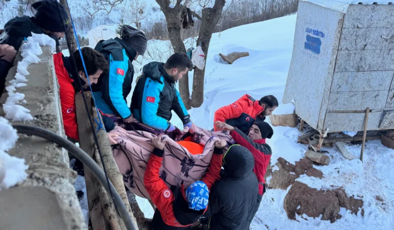 Şahbaz Derneği’nden zorlu kurtarma çalışmalarına hayati destek