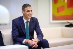 Sanchez: Milletlerin egemenliğine saygı, barış için olmazsa olmaz