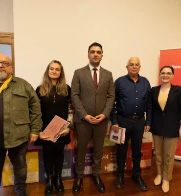 Şato’da kamusal mekan söyleşileri başladı