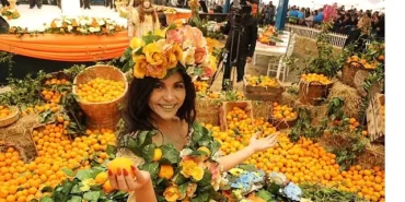 Seferihisar’ın köklü geleneklerinden biri olan Mandalina Şenliği, bu yıl 25’inci kez düzenleniyor.
