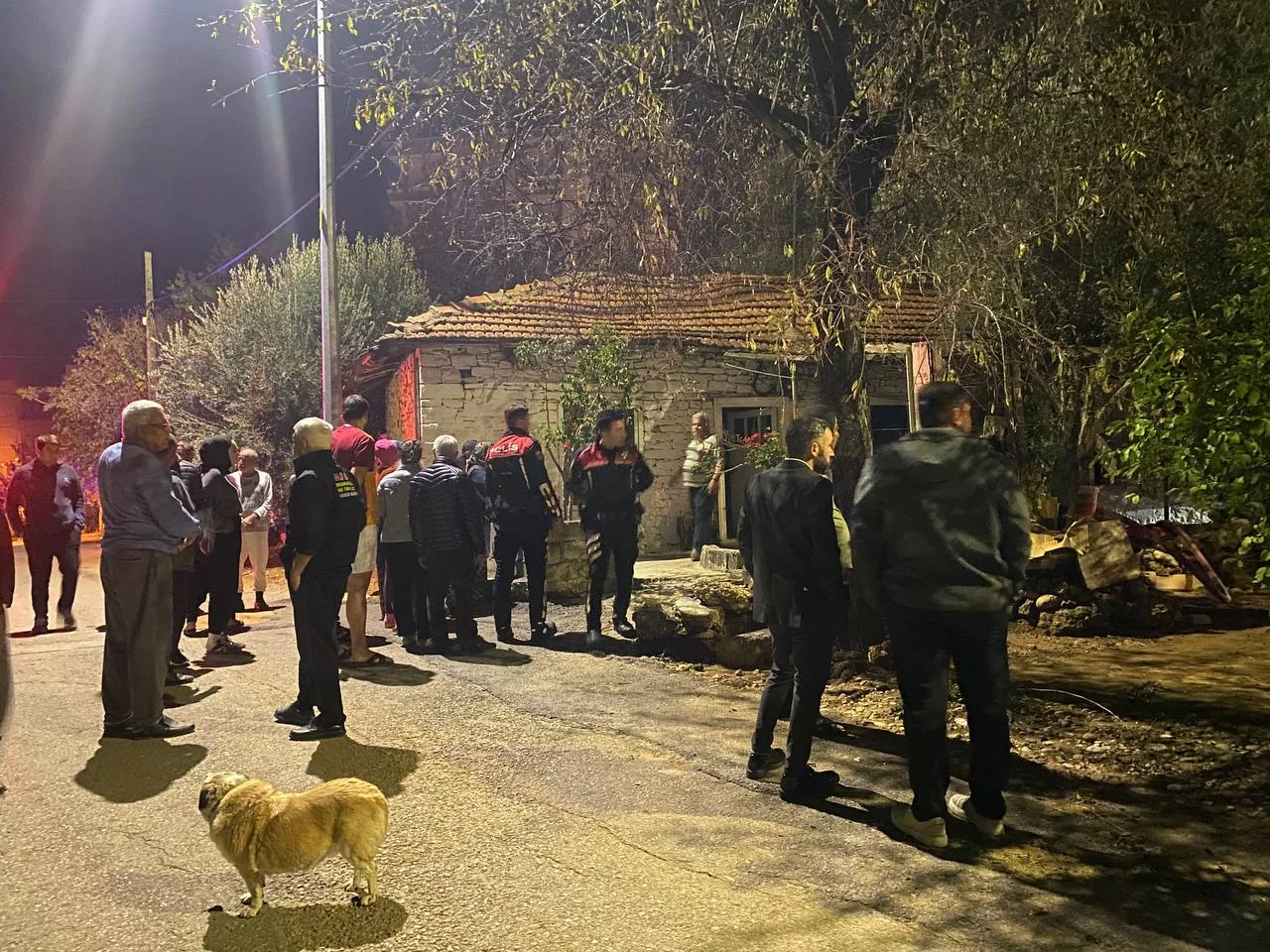 Serik'te müstakil evde çıkan yangın söndürüldü