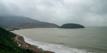 Şiddetli yağışlar Vietnam’ın orta ve güney kesimlerinde sel felaketine yol açtı