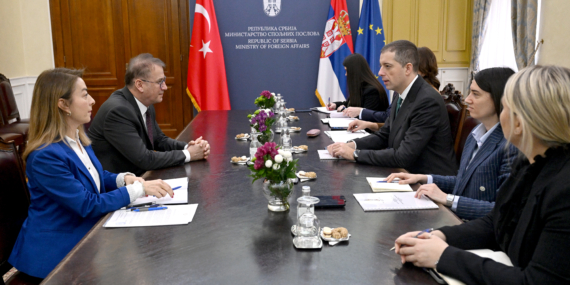 sirbistan-disisleri-bakani-duric-turkiyenin-belgrad-buyukelcisi-saygiliyi-kabul-etti-B819OWiC.jpg