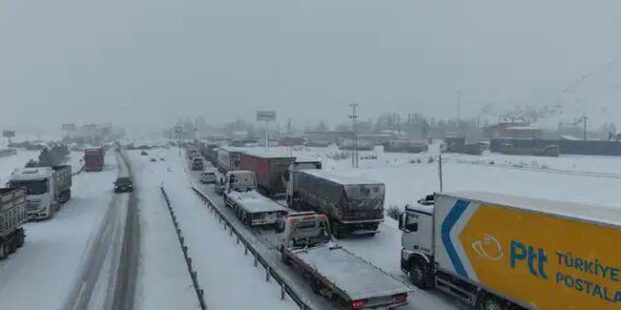 sivasta-ulasima-kar-engeli-kayseri-ve-malatya-karayollari-kapandi-bqpX2DP2.jpg