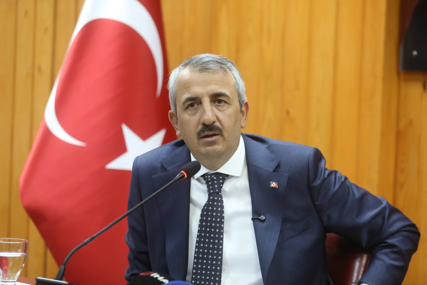 Su kesintileri yaşanan Edirne'ye barajdan su taşıyacak hat 1 ay içinde tamamlanacak