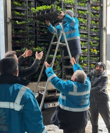 Tarsus Belediyesi’nden Adıyaman’a yeni yılda park ve yeşil alan desteği  - Videolu Haber