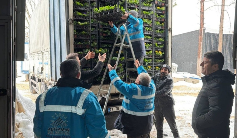 Tarsus Belediyesi’nden Adıyaman’a yeni yılda park ve yeşil alan desteği  - Videolu Haber