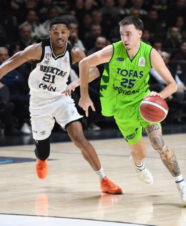 Tofaş'ın potasında yılın ilk maçı deplasmanda