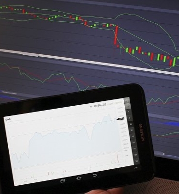 Trump'ın Venezuela açıklaması sonrası petrol yüzde 1'den fazla düştü