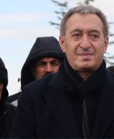 Tuncer Bakırhan’dan Demirtaş’a verilen cezaya tepki: ‘Bu kararı tanımıyoruz’