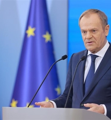 Tusk: Çalışanları korumanın daha iyi yollarını bulacağız