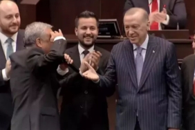 Üç Milletvekili AK Parti’ye katıldı, rozetlerini Cumhurbaşkanı Erdoğan taktı