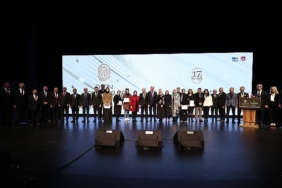 Vali Akın ile Başkan Altay 17. Altın Dokunuşlar Festivali’ni ve Gazze Kermesi’ni Açtı